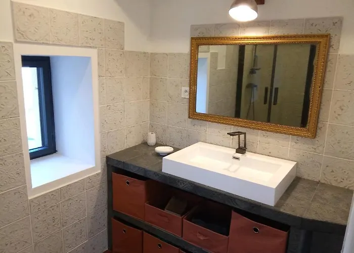 La Maison Lotoise D'alice Et Jeanne * Faycelles