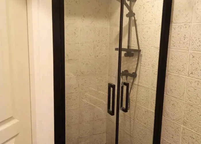 La Maison Lotoise D'alice Et Jeanne Nyaraló